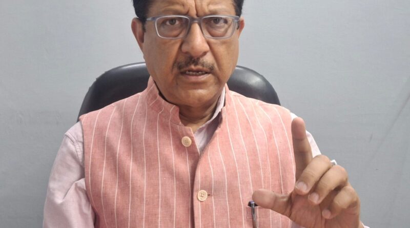 वीर चंद्र सिंह गढ़वाली पर टिप्पणी को लेकर कांग्रेस का भाजपा पर हमला, सूर्यकांत धस्माना बोले- देश से माफी मांगे बीजेपी