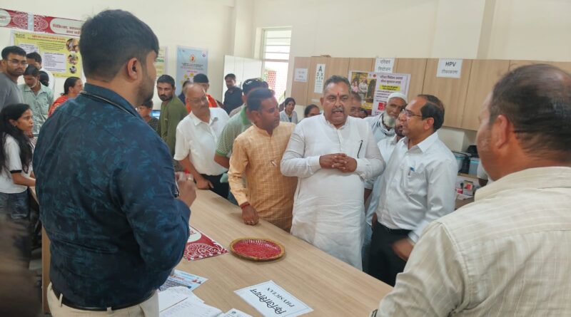 सेवा सप्ताह के तहत सहसपुर और सहिया में लगे वृहद स्वास्थ्य शिविर, 839 लोगों ने उठाया निःशुल्क स्वास्थ्य सेवाओं का लाभ