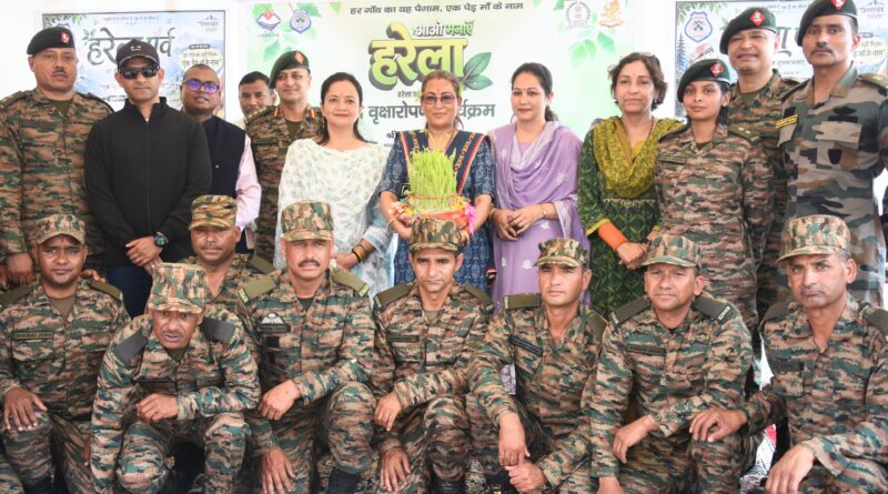 हरेला पर्व पर मंत्री रेखा आर्या ने किया पौधारोपण, पर्यावरण संरक्षण का दिलाया संकल्प