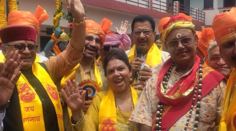देहरादून में धूमधाम से निकली भगवान जगन्नाथ की रथ यात्रा, श्रद्धालुओं ने लगाए जय जगन्नाथ के जयकारे