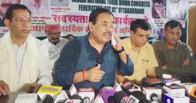 कांग्रेस में शामिल हुए डीके पाल समेत कई लोग, हरक सिंह रावत ने सुनाया संघर्ष का भावुक किस्सा