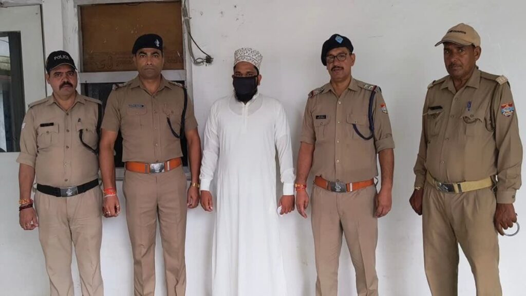 रुद्रपुर में बारावफात जुलूस के दौरान कथित भड़काऊ भाषण मामला: मुफ्ती मुजीब गिरफ्तार, सीएम धामी बोले- कानून के अनुसार होगी सख्त कार्रवाई