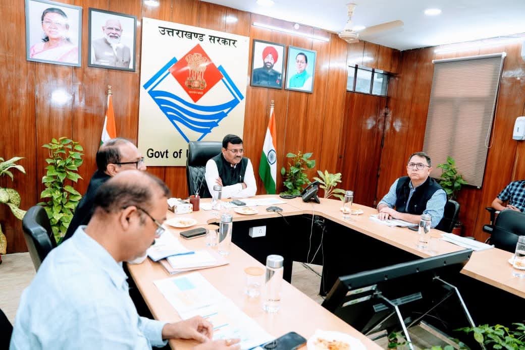 सड़क हादसों पर मुख्य सचिव सख्त, ब्लैक स्पॉट सुधार से लेकर हेलमेट तक पर फोकस