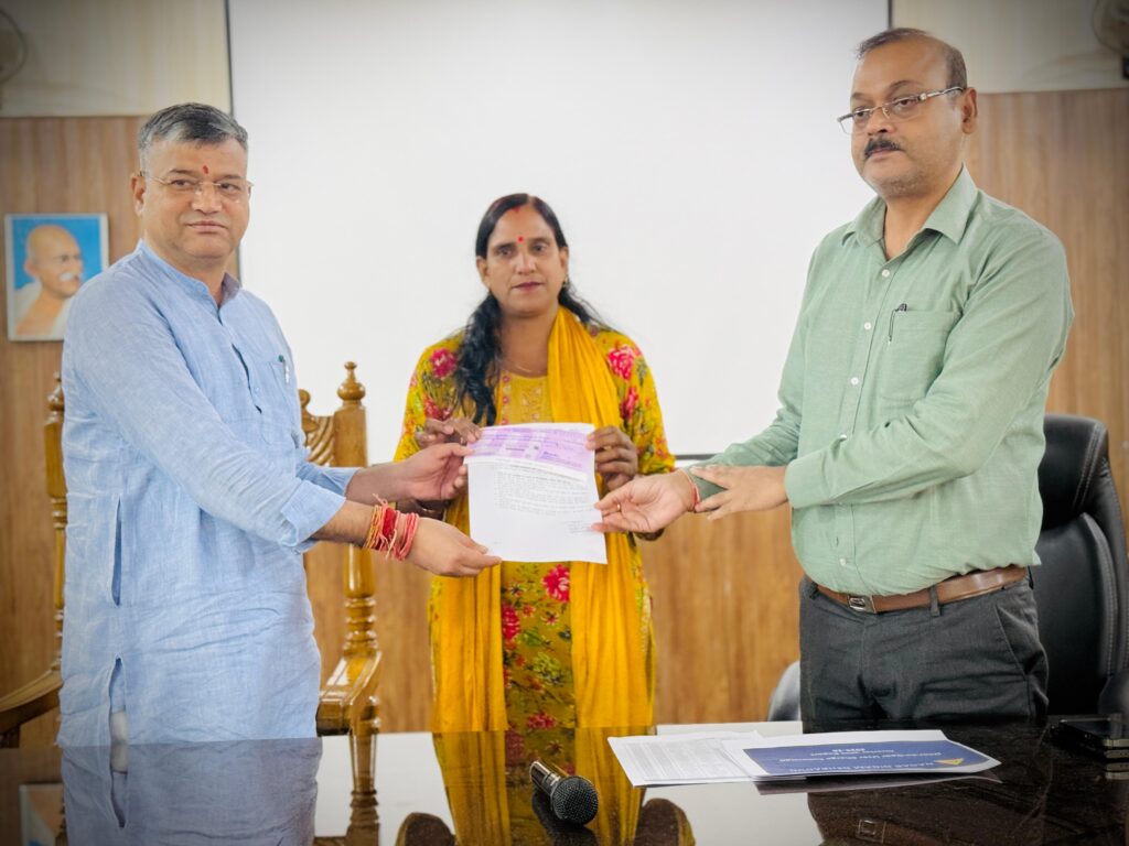 लखपति दीदी’ मिशन को देहरादून नगर निगम का सहारा, 47 महिला स्वयं सहायता समूहों को मिले लाखों के यूजर चार्ज चेक
