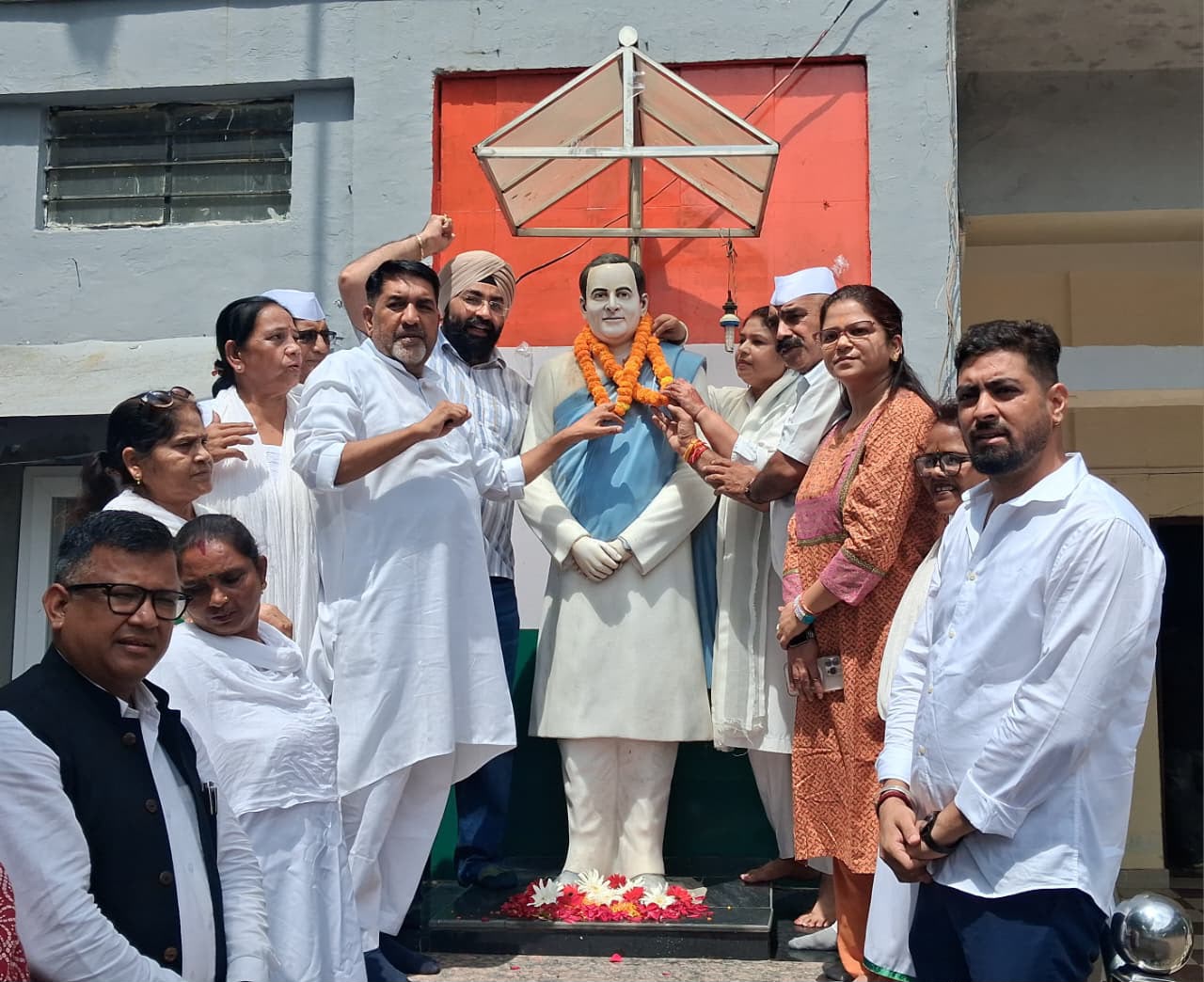 राजीव गांधी जयंती पर कांग्रेस सेवा दल ने लगाई प्रदर्शनी, आधुनिक भारत के निर्माण में योगदान को किया याद