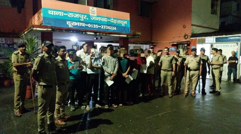 ऑपरेशन नाइट स्ट्राइक: वीकेंड पर देहरादून पुलिस का बड़ा चेकिंग अभियान