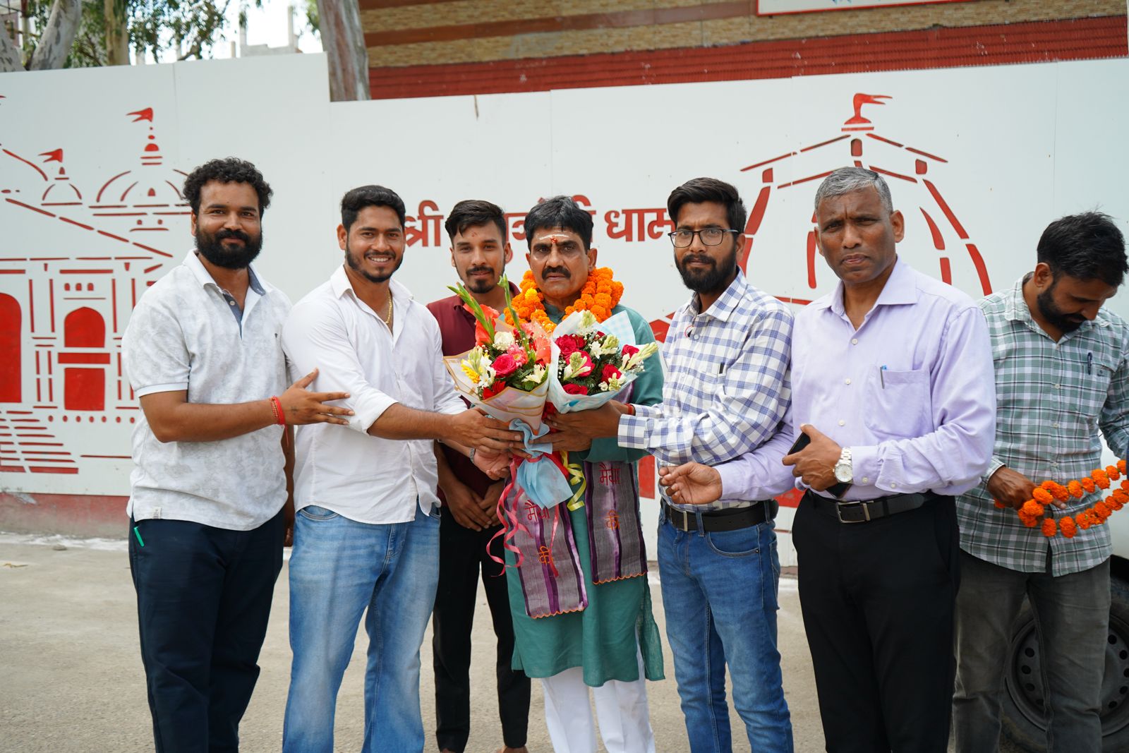 महापौर शंभू पासवान के जन्मदिवस पर ऋषिकेश को मिली विकास की सौगात, ₹24.68 लाख की इंटरलॉकिंग सड़क का लोकार्पण