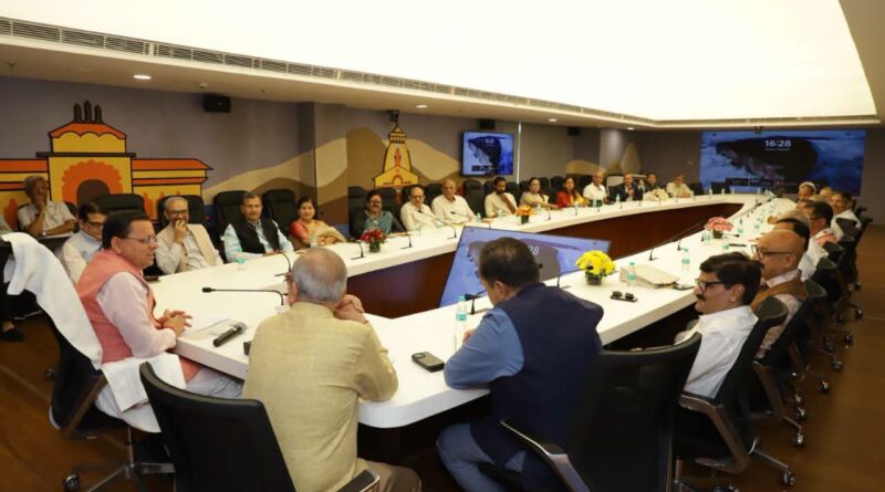 दिल्ली में प्रवासी उत्तराखंडियों से CM धामी का संवाद, विकास से लेकर UCC तक गिनाईं सरकार की उपलब्धियां