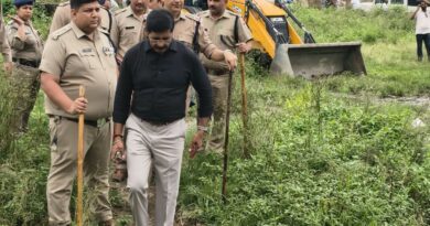 सहसपुर में ड्रग्स माफियाओं पर चला बुलडोजर, अवैध निर्माण जमींदोज