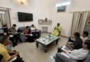 सेवा संकल्प अभियान को लेकर सतपाल महाराज ने अधिकारियों को दिए दिशा-निर्देश