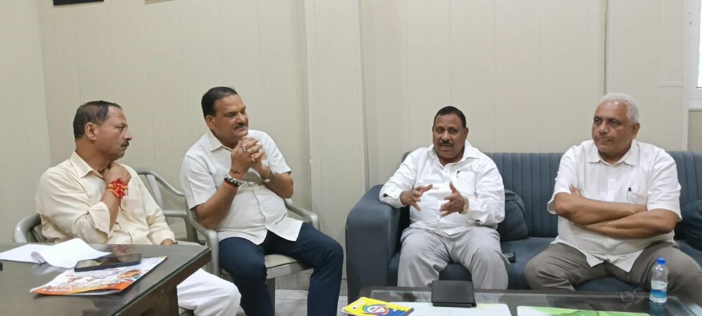 प्रदेश कांग्रेस की नव नियुक्त अनुशासन समिति की बैठक सम्पन्न संगठन में अनुशासन एवं पार्टी की गरिमा बनाए रखने पर जोर