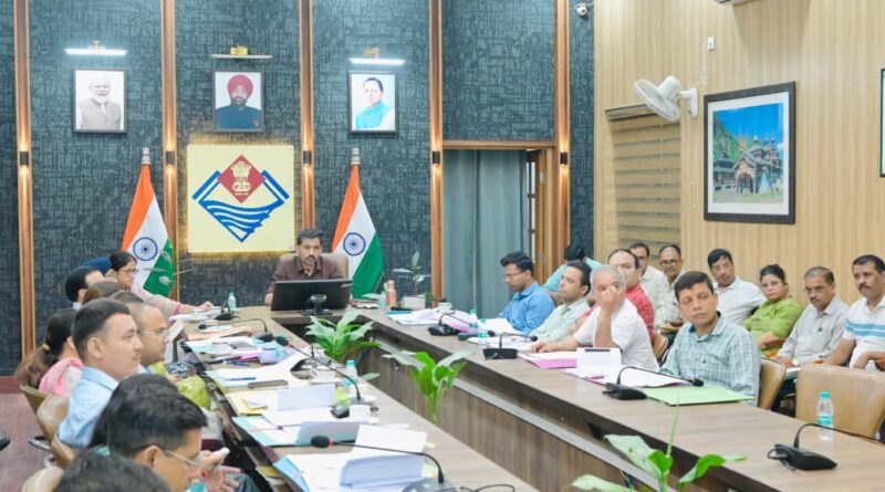 राजस्व न्यायालयों के लंबित वादों पर डीएम सख्त, स्मार्ट मॉनिटरिंग से तय होगी जवाबदेही
