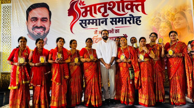 बारिश में भी नहीं थमा मातृशक्ति का जोश, सम्मान समारोह में जुटी भीड़; वैभव वालिया ने धर्मपुर विधायक पर दागे सवाल