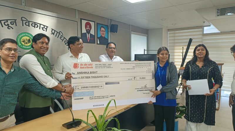 एमडीडीए की नई पहचान को मिली रचनात्मक उड़ान, मैस्कॉट और स्लोगन प्रतियोगिता के विजेता सम्मानित