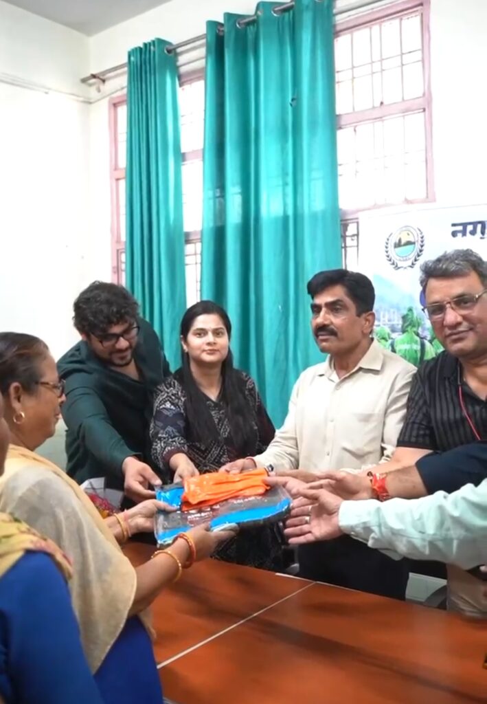 स्वच्छता ही सेवा पखवाड़े में पर्यावरण मित्रों का स्वास्थ्य परीक्षण, महापौर शम्भू पासवान ने कहा—स्वास्थ्य और सुरक्षा निगम की सर्वोच्च प्राथमिकता