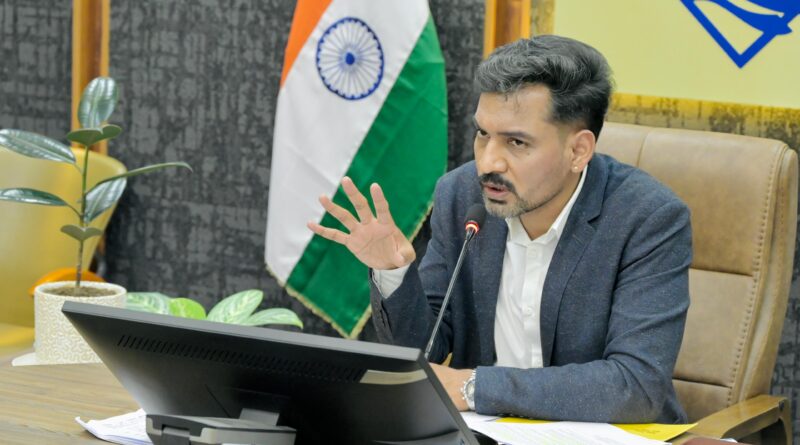 देहरादून की सड़कों पर चलेगा ‘गड्ढामुक्ति’ महाअभियान, 15 सितंबर से युद्धस्तर पर शुरू होगा काम