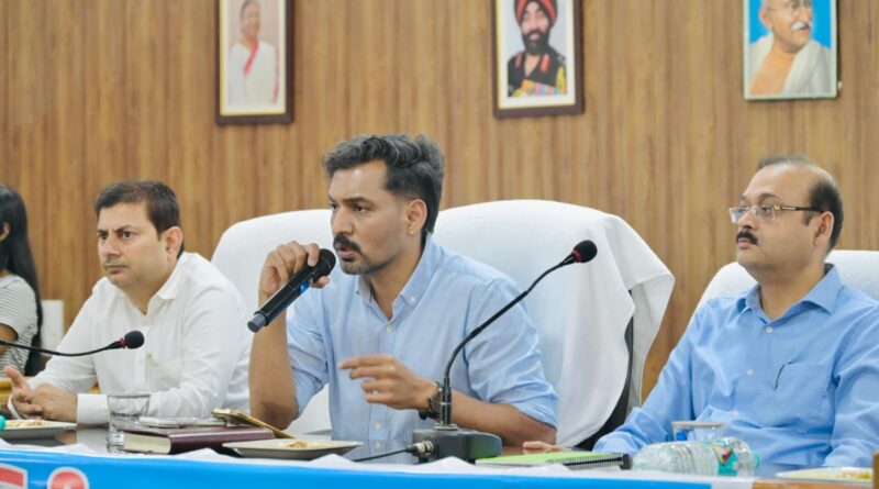 जनगणना-2027 को लेकर दो दिवसीय प्रशिक्षण संपन्न, डीएम ने दिए समयबद्ध और त्रुटिरहित गणना के निर्देश