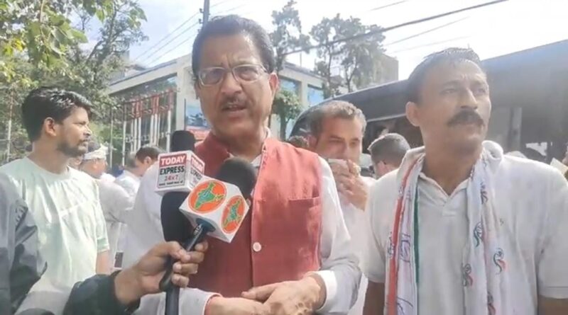महंगाई के बीच UPI चार्ज को लेकर धस्माना का केंद्र पर हमला, बोले- आम आदमी पर बढ़ रहा आर्थिक बोझ