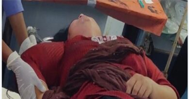 देहरादून कोर्ट परिसर की पहली मंजिल से गिरी महिला, पुलिस ने तत्काल अस्पताल पहुंचाया