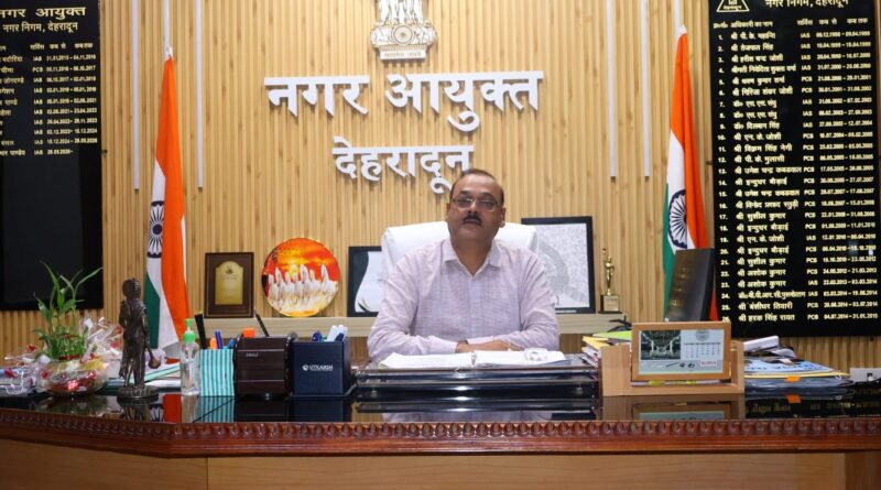 कारगी कूड़ा ट्रांसफर स्टेशन पर नगर आयुक्त सख्त, 30 सितंबर तक मशीनें ठीक कर हैंडओवर का अल्टीमेटम