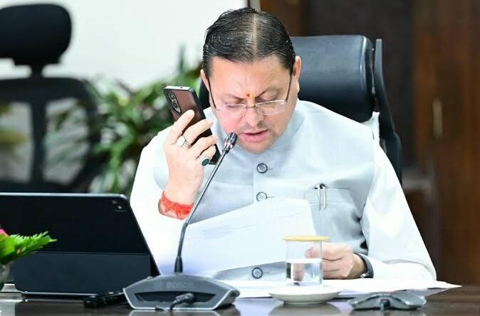 सीएम हेल्पलाइन की बंद शिकायतों की होगी स्थलीय जांच, डीएम ने अधिकारियों को दिए निर्देश