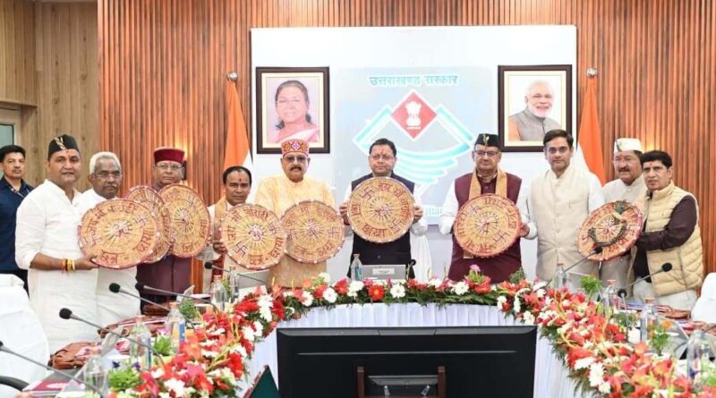 अब देहरादून तक सीमित नहीं रहेंगी कैबिनेट बैठकें, बनबसा में पहली बार धामी सरकार की बैठक