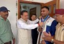 एशियन गेम्स में कांस्य पदक जीतने वाले बॉक्सर कपिल पोखरिया से मिले सीएम धामी
