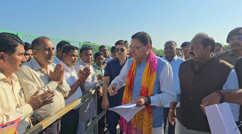 जनता की समस्याओं पर धामी सख्त, अधिकारियों को त्वरित और पारदर्शी निस्तारण के निर्देश