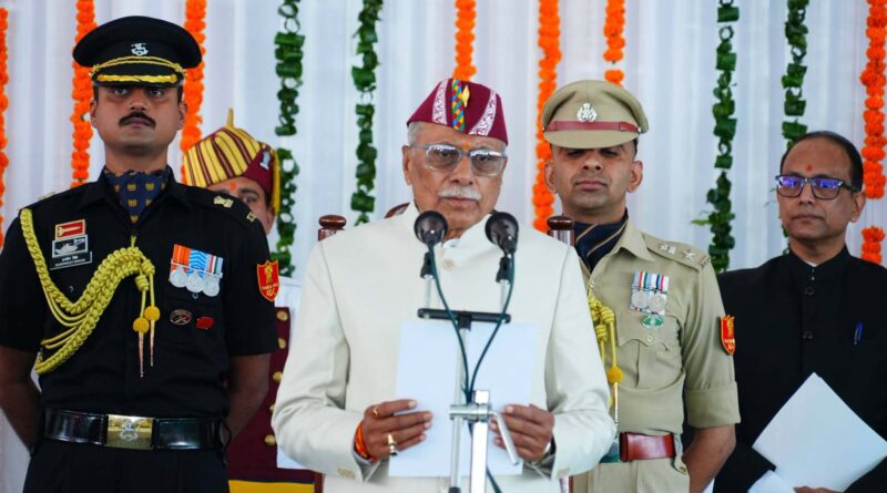 उत्तराखंड को मिला नौवां राज्यपाल, डॉ. ढाल सिंह बिसेन ने ली पद एवं गोपनीयता की शपथ