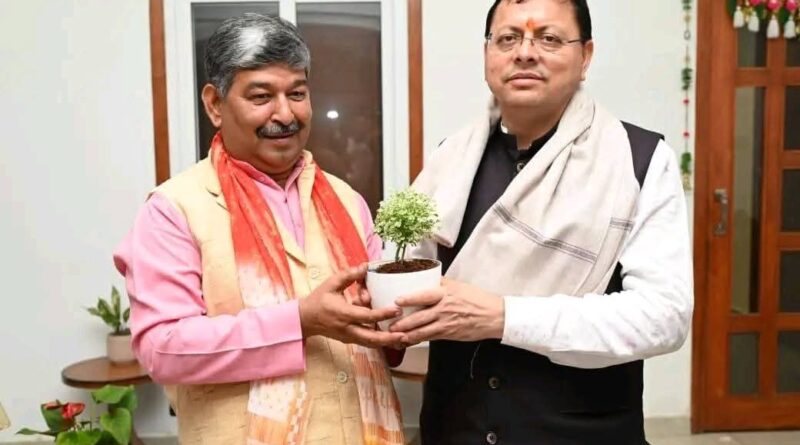 राज्यसभा उम्मीदवार बनने के बाद दिनेश आर्य ने CM धामी से की मुलाकात, जताया आभार