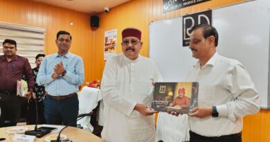 पीडब्ल्यूडी मंत्री सतपाल महाराज की समीक्षा बैठक, सड़क बहाली और रोड सेफ्टी पर फोकस