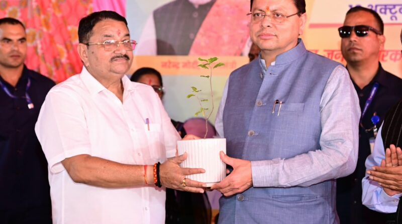 जनता को दफ्तरों के चक्कर कटवाए तो जिम्मेदारी अधिकारियों की होगी, CM धामी ने दिए समयबद्ध समाधान के निर्देश