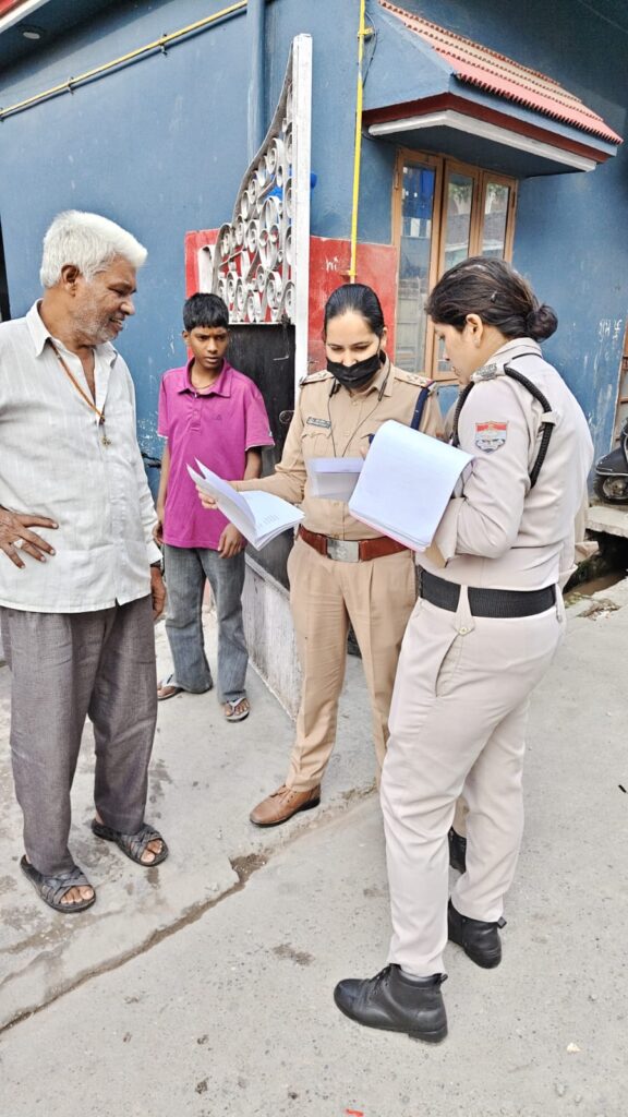 देहरादून में पुलिस का बड़ा सत्यापन अभियान, 147 मकान मालिकों पर 14.70 लाख का जुर्माना