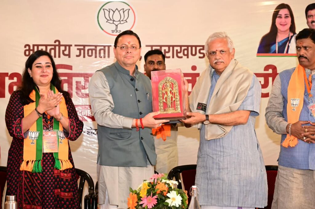 धामी का संकल्प—उत्तराखंड को बनाएंगे देश का श्रेष्ठ राज्य, सुशासन और जनकल्याण पर सरकार का फोकस