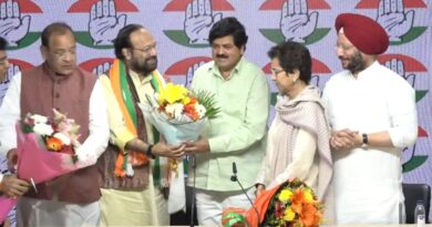 भाजपा के पूर्व प्रत्याशी रामशरण नौटियाल कांग्रेस में शामिल, जुबिन नौटियाल के पिता ने थामा हाथ